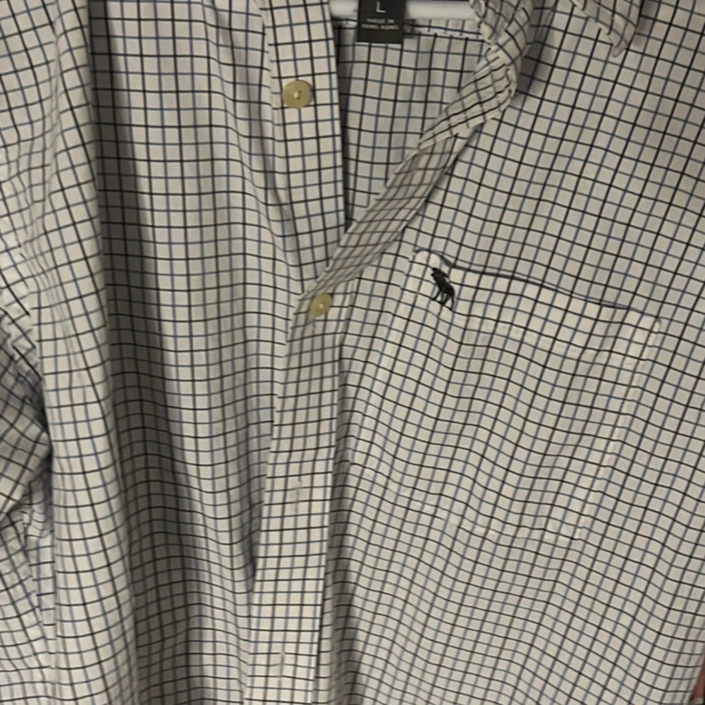 Button down shirts - Picture 6 of 16
